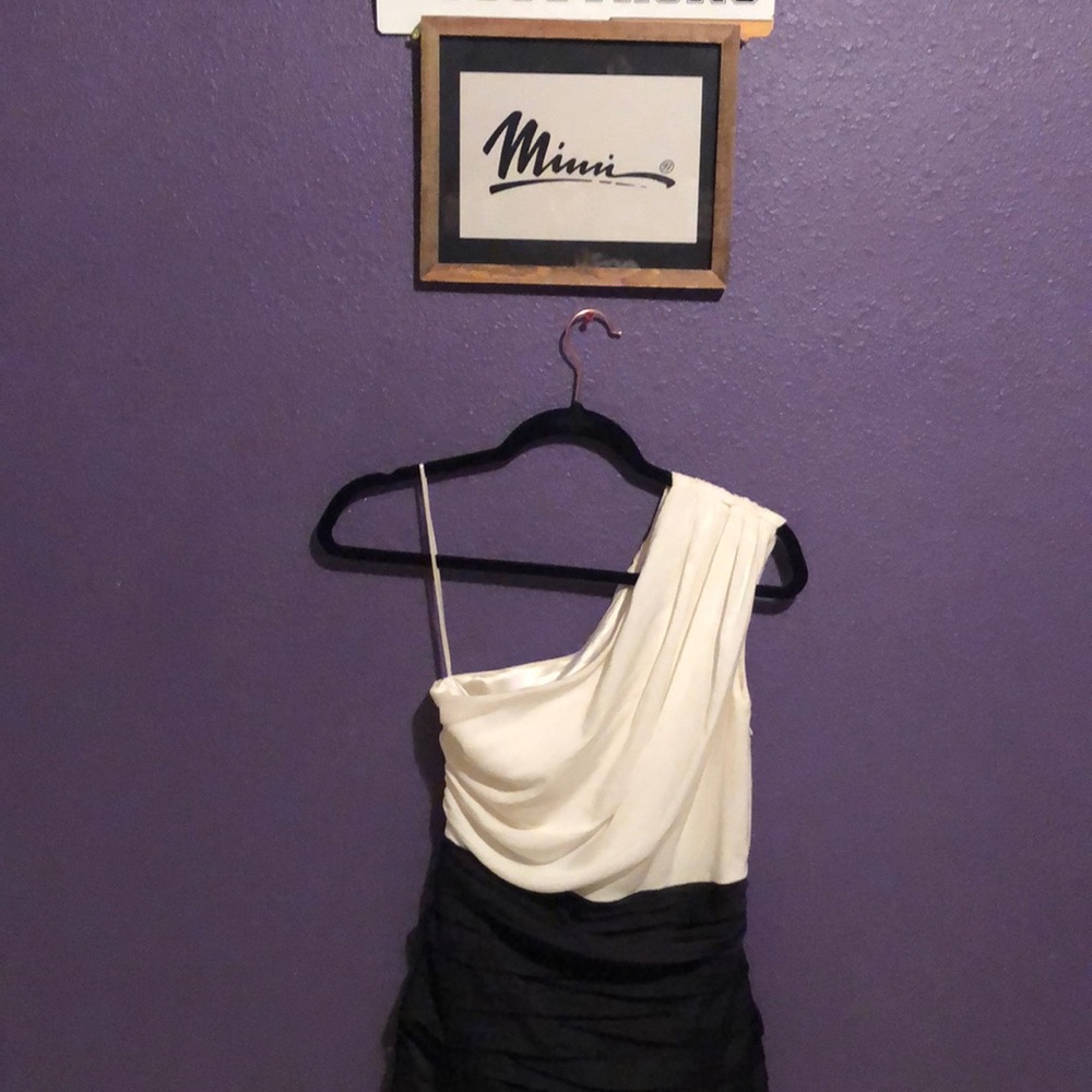 EXPRESS WHITE &BLACK DRESS